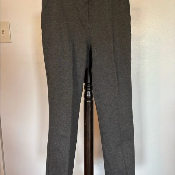 Quince ultra stretch ponte bootcut size M, 28” length | EUC - Picture 4 of 7